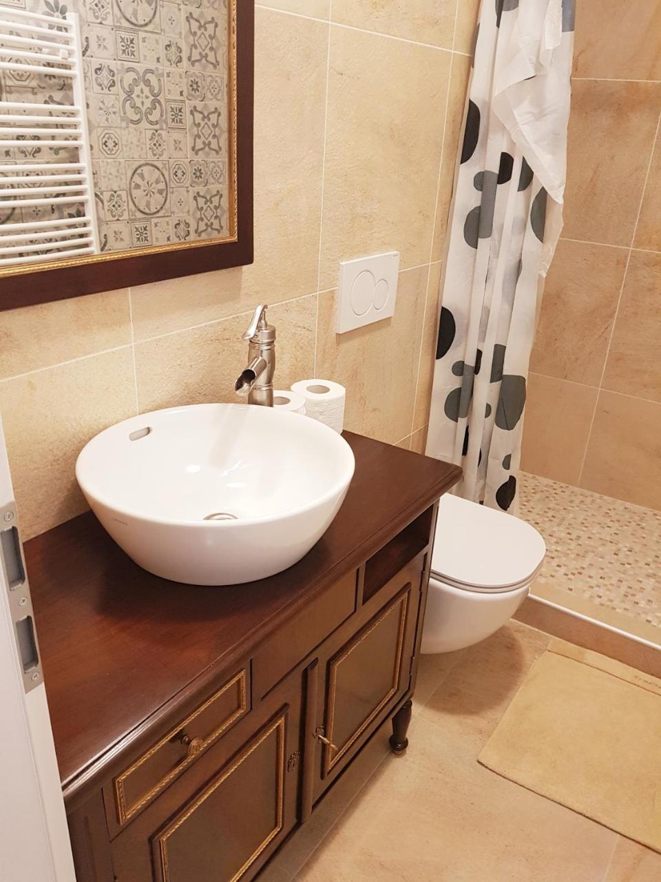 Apartments Artorius Laško Εξωτερικό φωτογραφία